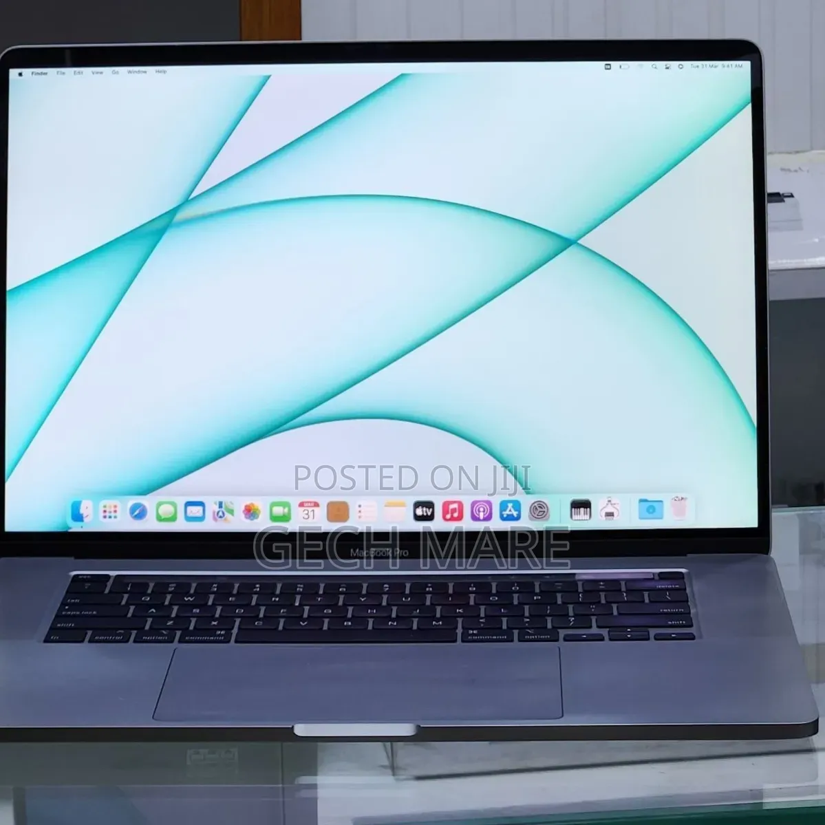 New Laptop Apple MacBook Pro 2019 64GB Intel Core i9 SSD 512GB