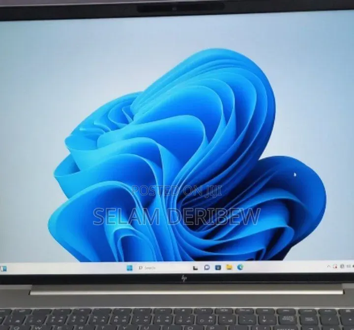 New Laptop HP EliteBook 660 G11 16GB Intel Core Ultra 7 SSD 512GB