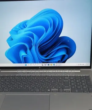 New Laptop HP EliteBook 660 G11 16GB Intel Core Ultra 7 SSD 512GB