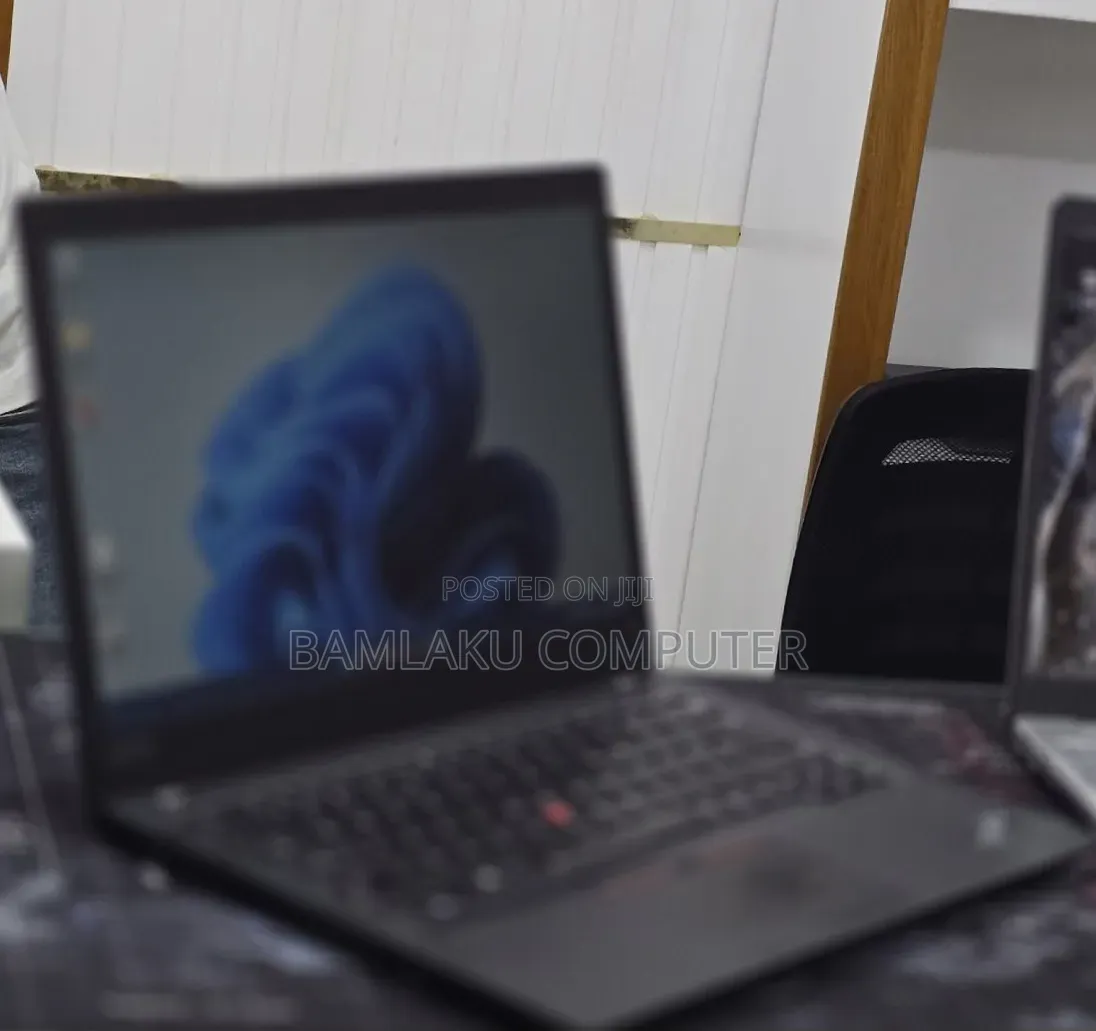 New Laptop Lenovo ThinkPad T14 16GB Intel Core i7 SSD 512GB