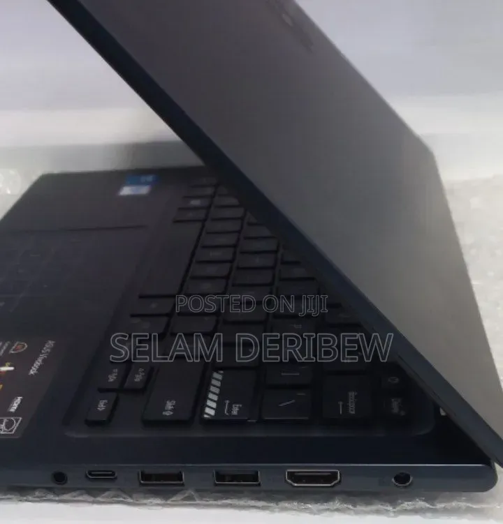 New Laptop Asus Vivobook 14 16GB Intel Core i5 SSD 512GB