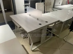 Staff Workstation | የሰራተኛ ዴስክ