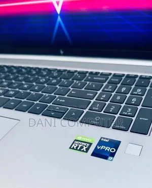 New Laptop HP ZBook Firefly 16 G10 16GB Intel Core i7 SSD 512GB