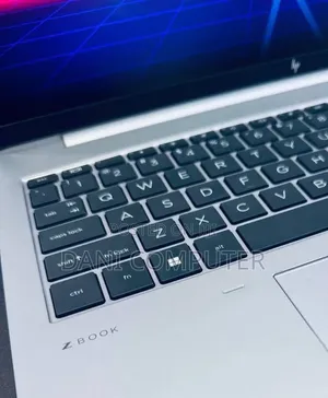 New Laptop HP ZBook Firefly 16 G10 16GB Intel Core i7 SSD 512GB