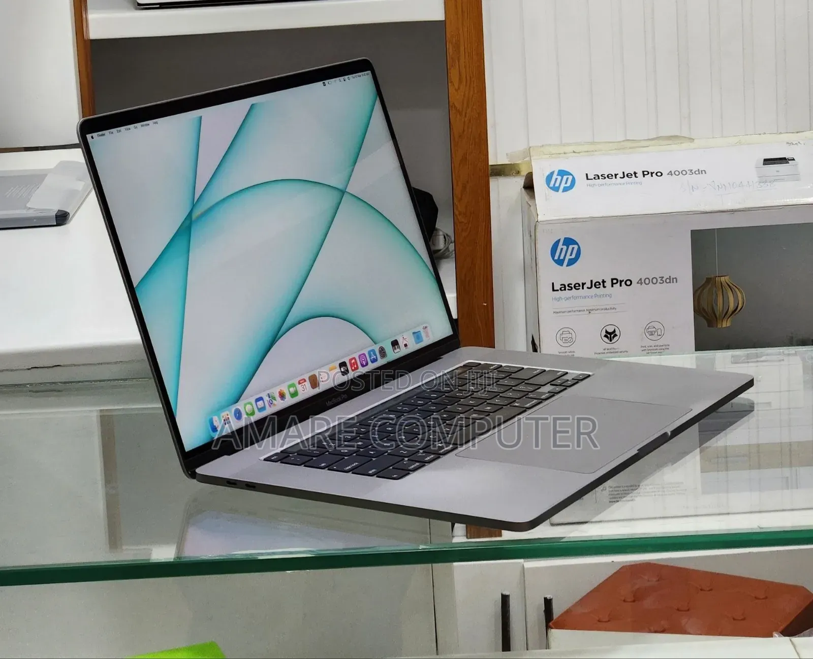 New Laptop Apple MacBook Pro 2019 64GB Intel Core i9 SSD 512GB
