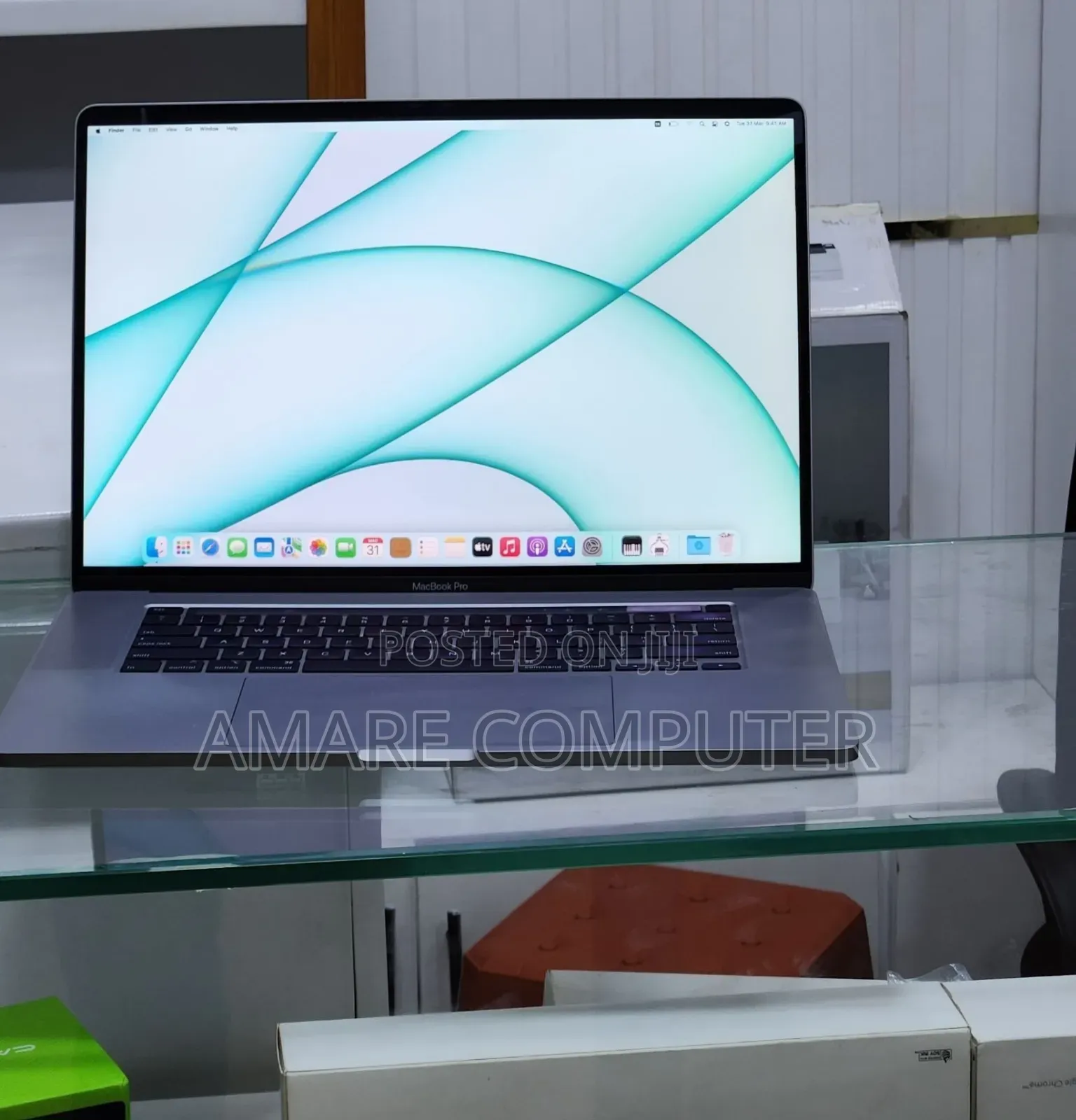 New Laptop Apple MacBook Pro 2019 64GB Intel Core i9 SSD 512GB