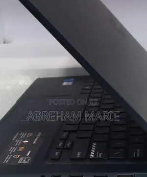New Laptop Asus VivoBook 15 X505BA 16GB Intel Core i5 SSD 512GB