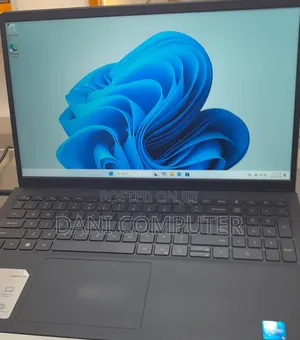 New Laptop Dell Inspiron 15 8GB Intel Core i5 SSD 512GB
