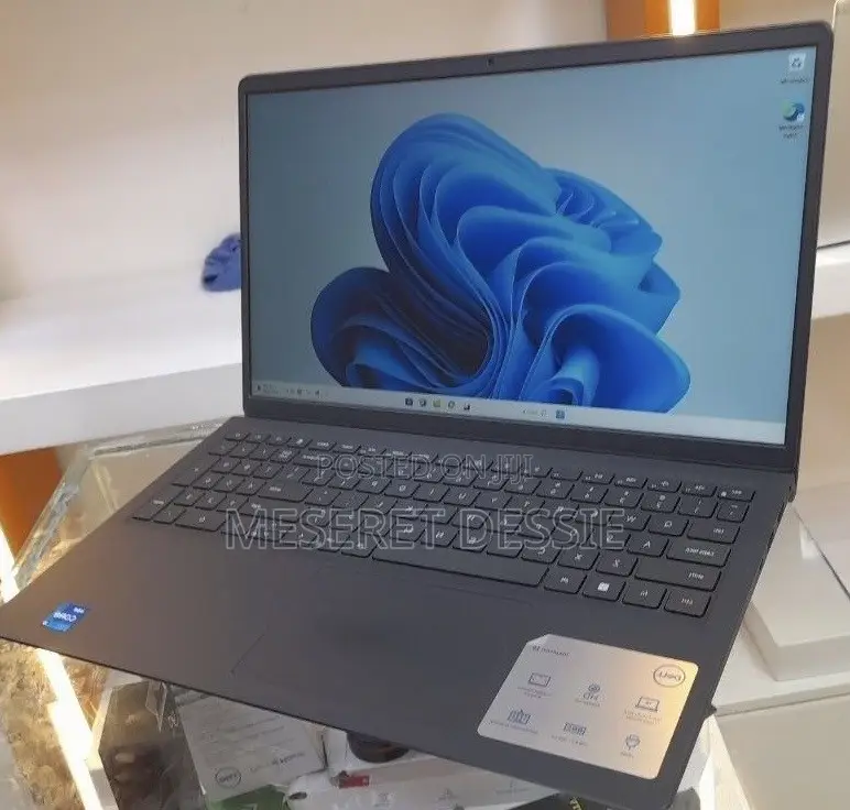 New Laptop Dell Inspiron 3541 16GB Intel Core i5 SSD 512GB