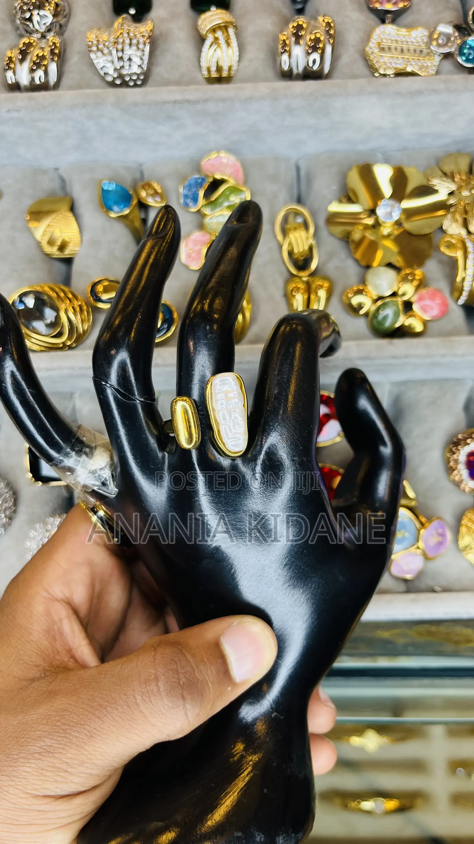 Elegant Rings