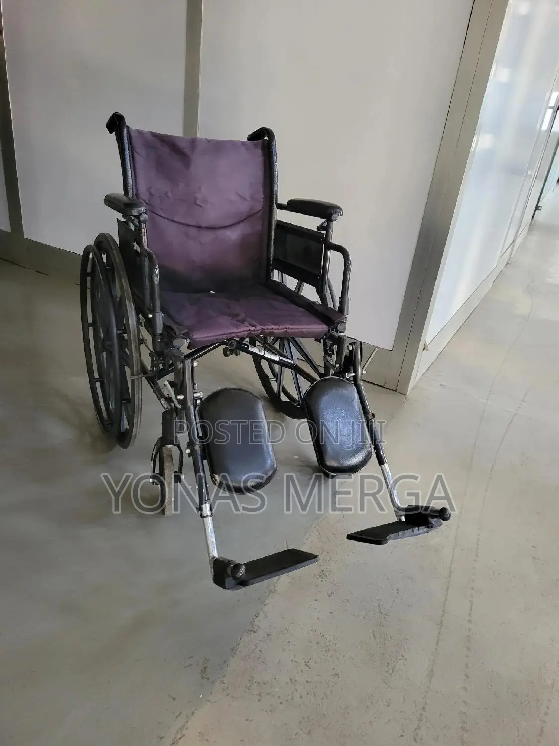 Travelling Wheelchair格台wheelchair for Easy transport.Wiz Its Big Wheel