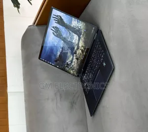 New Laptop HP Spectra 13 16GB Intel Core i7 SSD 512GB