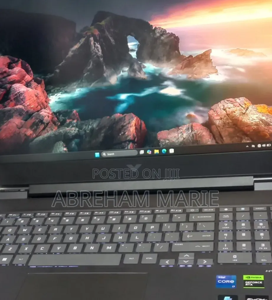 New Laptop HP Victus 16 16GB Intel Core i7 SSD 1T