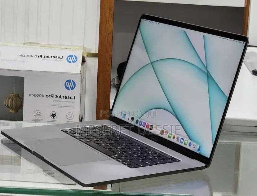New Laptop Apple MacBook Pro 2019 64GB Intel Core i9 SSD 1T