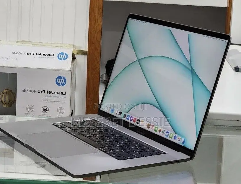 New Laptop Apple MacBook Pro 2019 64GB Intel Core i9 SSD 1T