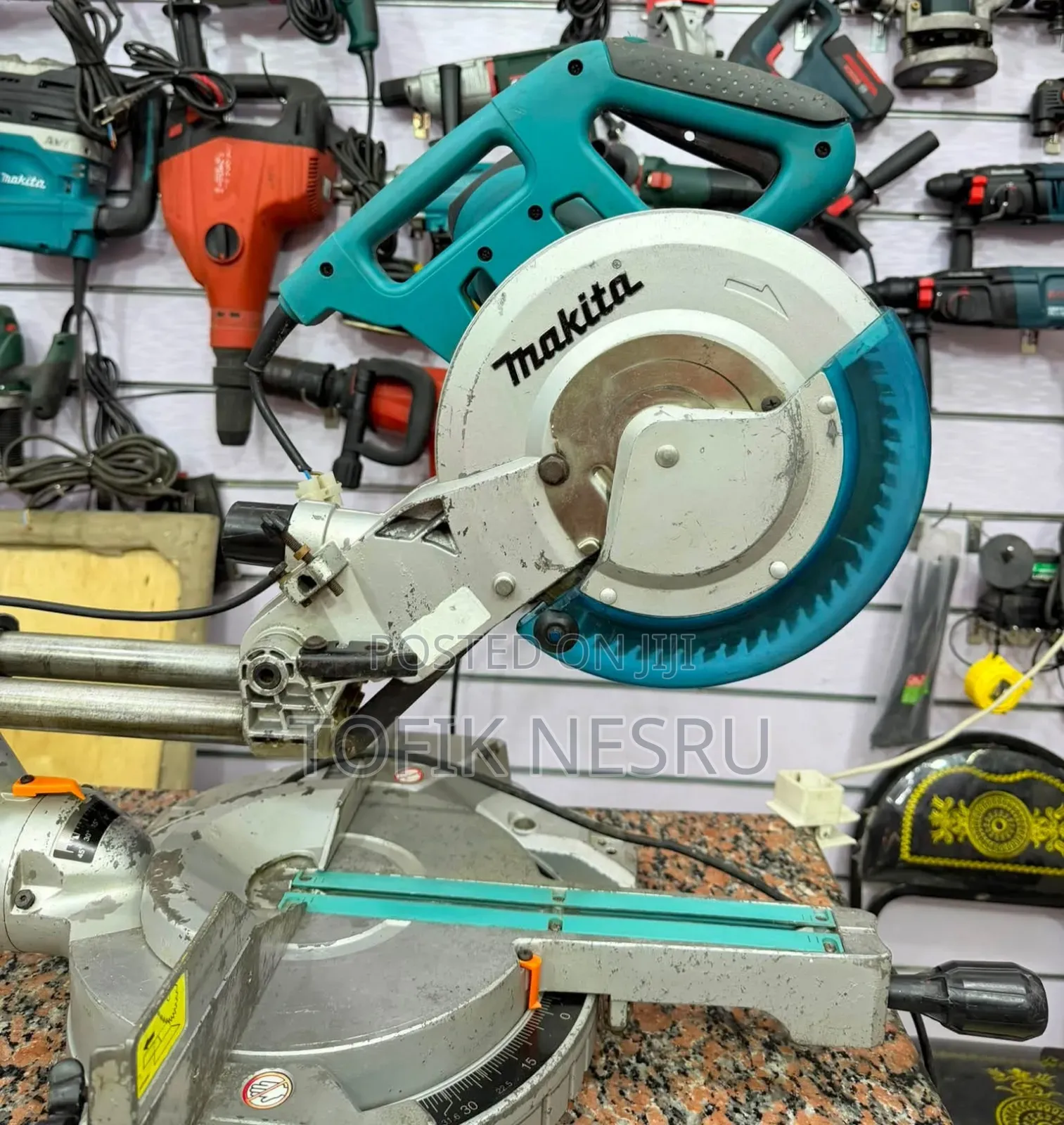 Makita Sliding Metr Saw Machine Model LSM 1040