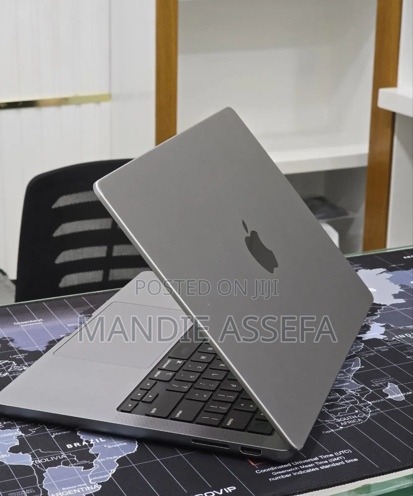 New Laptop Apple MacBook Pro 2023 M3 8GB Apple M3 SSD 512GB