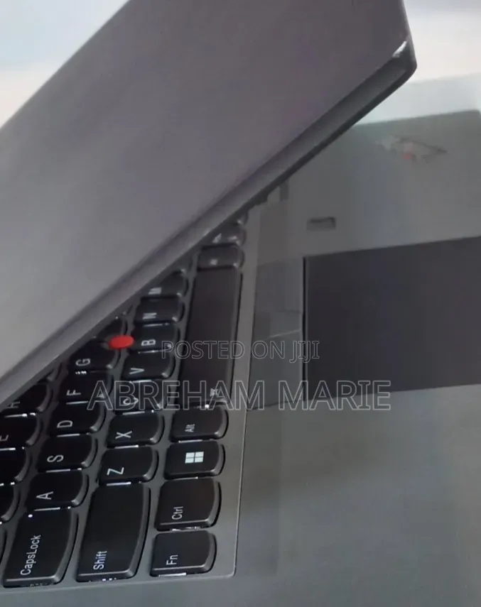 New Laptop Lenovo ThinkPad T14 16GB Intel Core i5 SSD 512GB