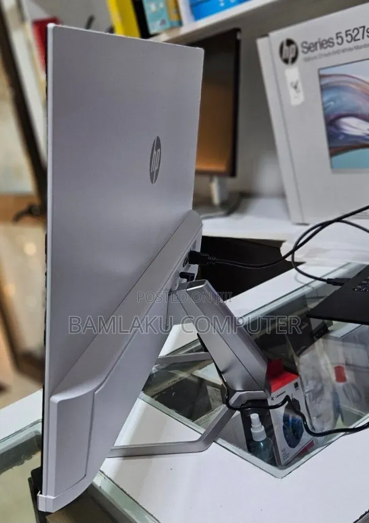 White Monitor 
 HP 27" Inch Monitor 
Model - Series 5 527sW