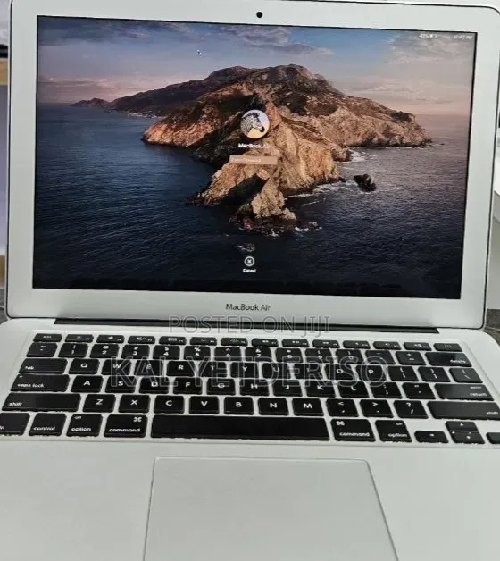 New Laptop Apple MacBook Air 2017 8GB Intel Core i5 SSD 256GB