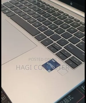 New Laptop HP EliteBook 840 10 16GB Intel Core i7 SSD 512GB