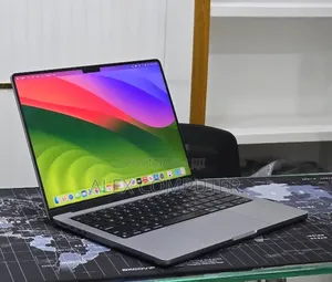 New Laptop Apple MacBook Pro 2023 M3 8GB Apple M3 SSD 512GB
