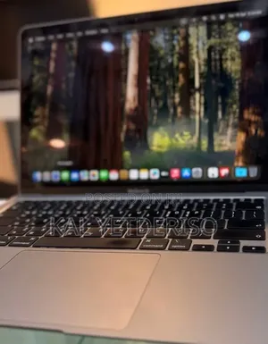 New Laptop Apple MacBook Air 2020 8GB Apple M1 SSD 256GB