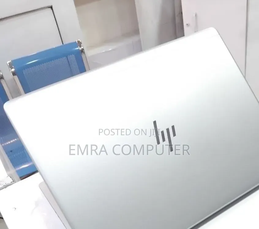 New Laptop HP EliteBook 830 G5 8GB Intel Core i5 SSD 512GB