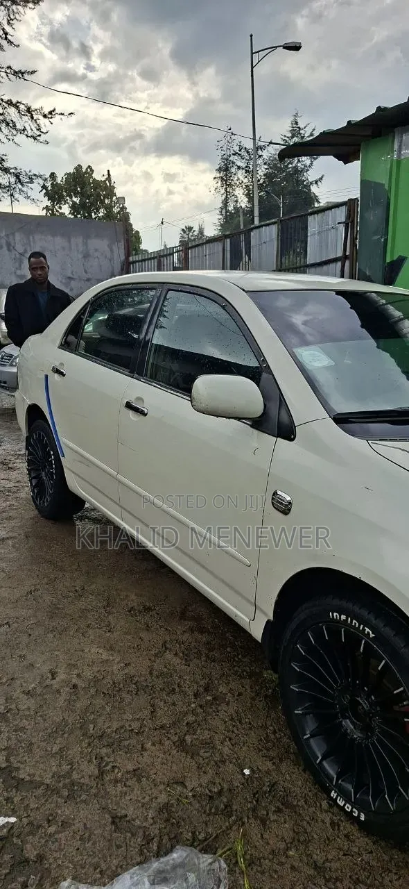 Toyota Corolla 2001 Ivory