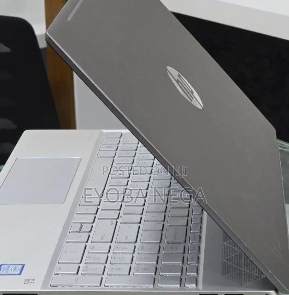 New Laptop HP Pavilion 15 16GB Intel Core i7 SSD 256GB