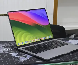 New Laptop Apple MacBook Pro 2023 M3 8GB Apple M3 Pro SSD 512GB