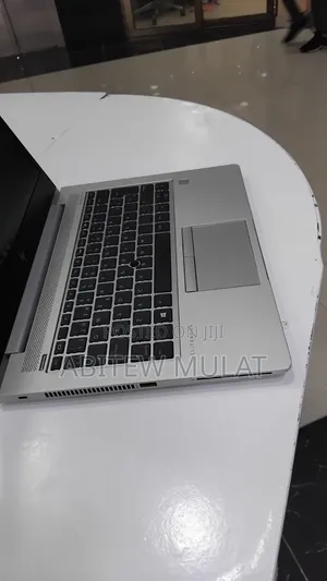 New Laptop HP EliteBook 830 G5 8GB Intel Core i5 SSD 512GB