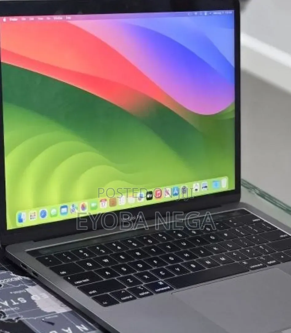 New Laptop Apple MacBook Pro 2020 M1 16GB Apple M1 Pro SSD 512GB