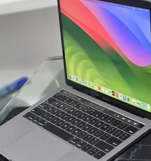 New Laptop Apple MacBook Pro 2020 M1 16GB Apple M1 Pro SSD 512GB