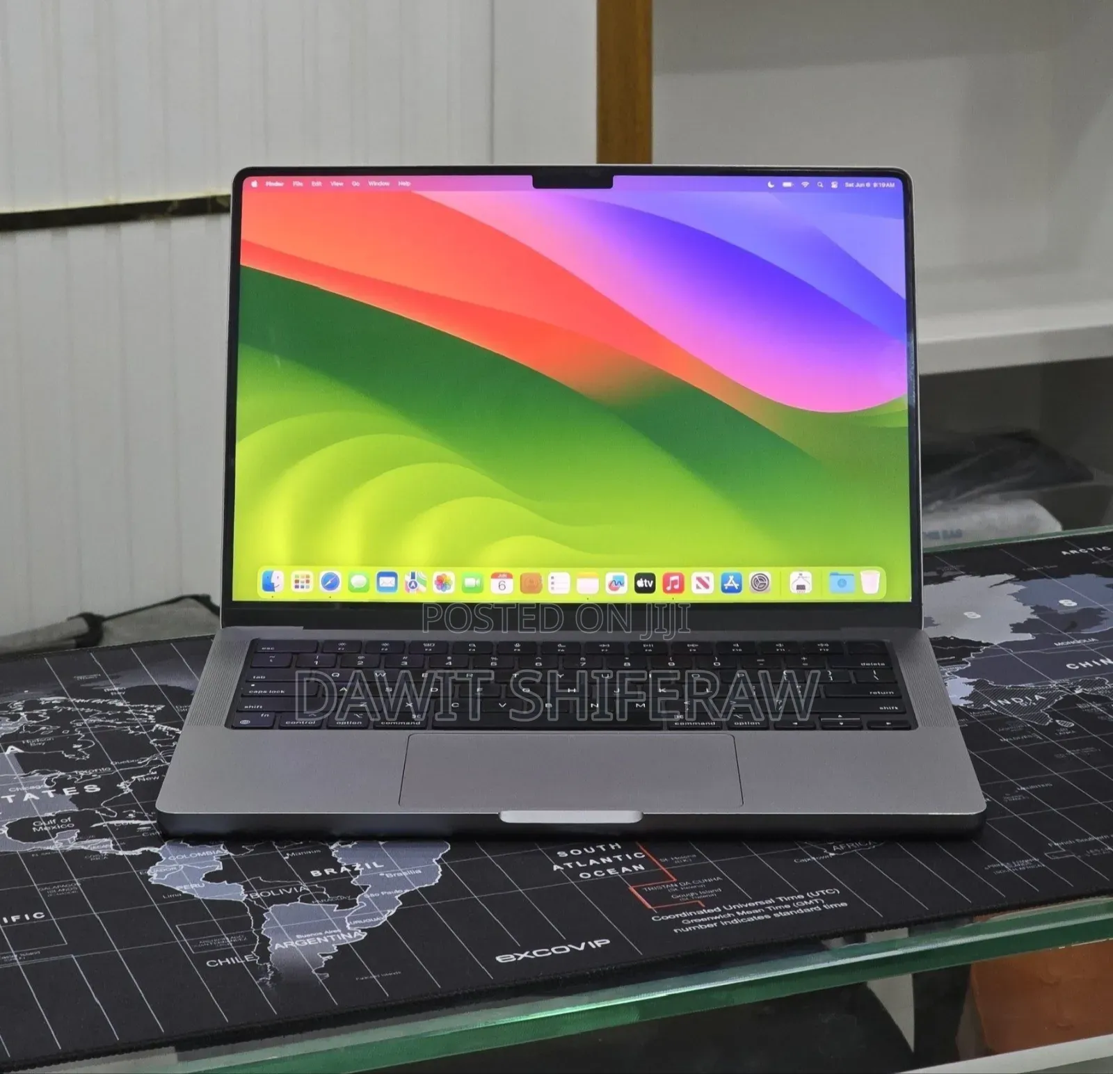 New Laptop 8GB Apple M3 Max SSD 512GB