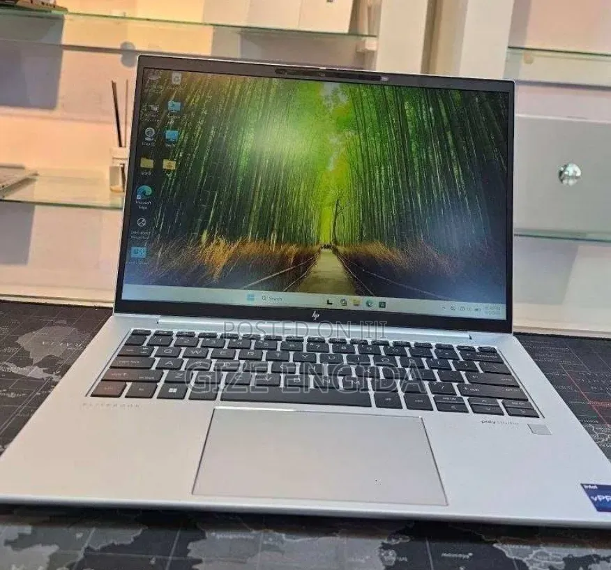 New Laptop HP EliteBook 840 G10 16GB Intel Core i7 SSD 512GB