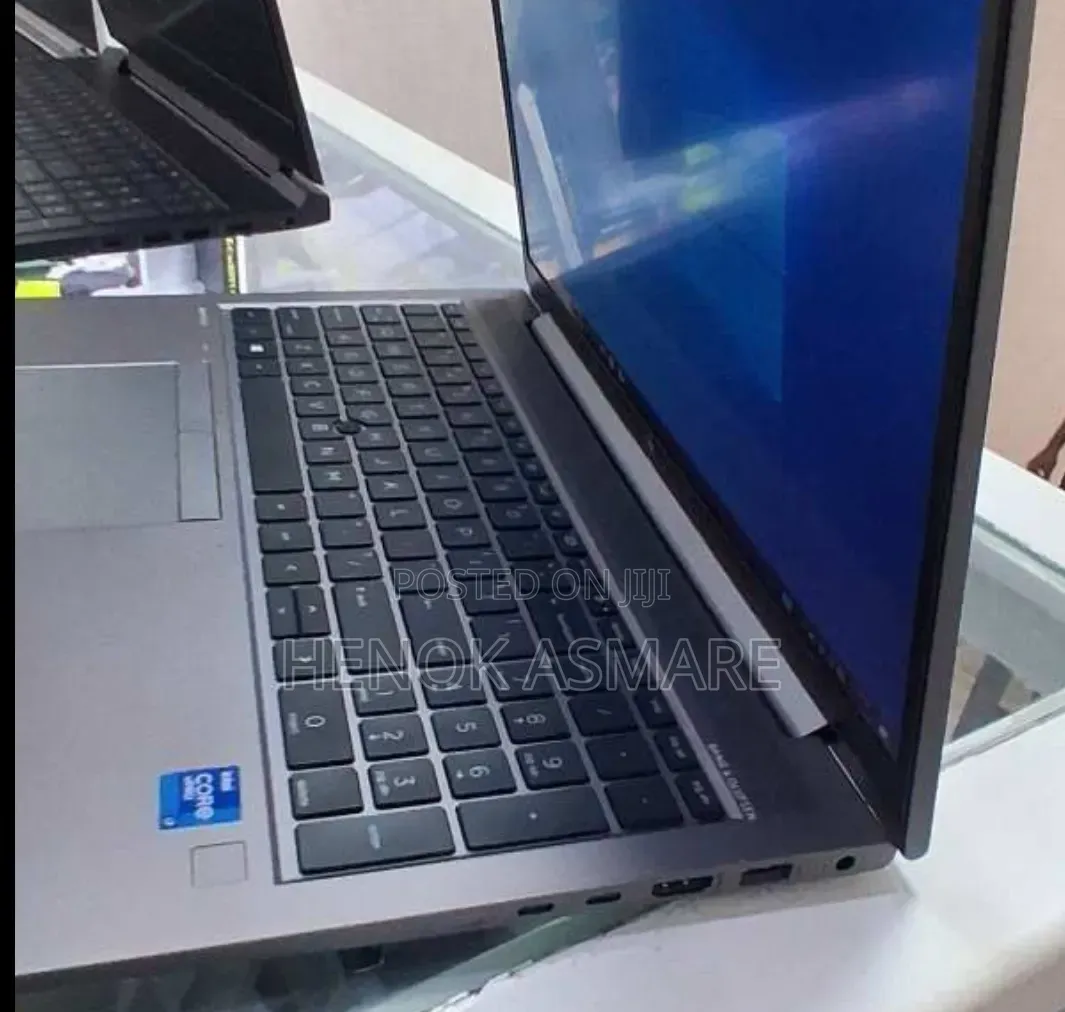 New Laptop HP ZBook 15 16GB Intel Core i7 SSD 512GB