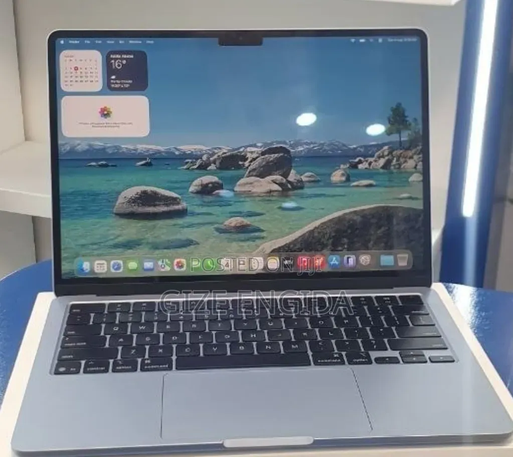 New Laptop Apple MacBook Air 2025 M4 16GB Apple M4 SSD 512GB