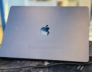 New Laptop Apple MacBook Air 2024 M3 8GB Apple M3 SSD 256GB