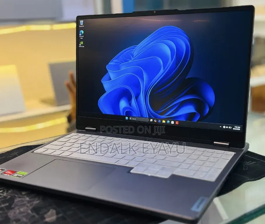 New Laptop Lenovo Legion 5 16GB AMD Ryzen 7 SSD 1T