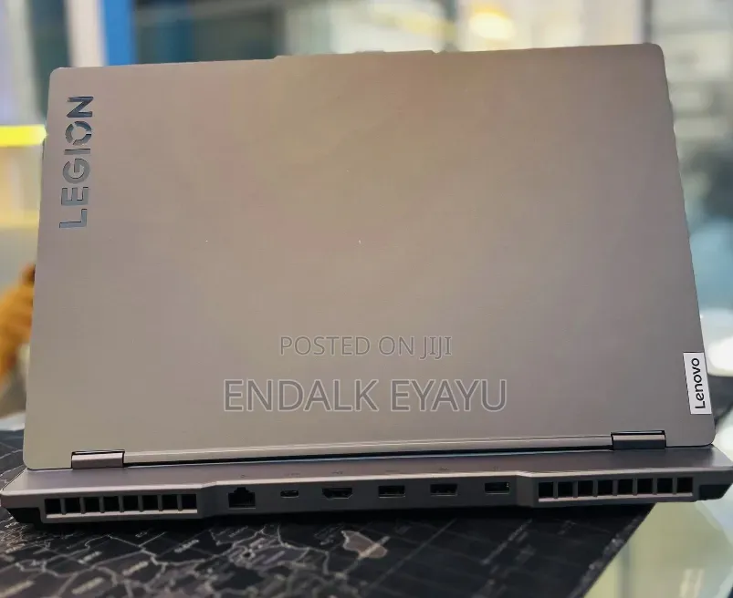 New Laptop Lenovo Legion 5 16GB AMD Ryzen 7 SSD 1T