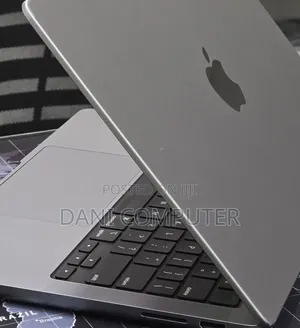 New Laptop Apple MacBook Pro 2023 M3 8GB Intel Core M3 SSD 512GB