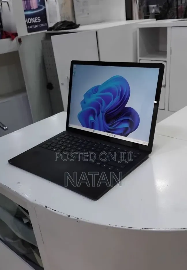 New Laptop Microsoft Surface Laptop 4 16GB Intel Core i7 SSD 512GB