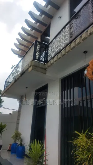 5bdrm House in Oromia, East Shewa for sale