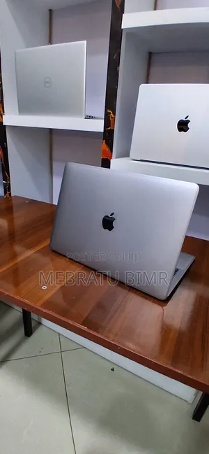New Laptop Apple MacBook Air 2019 8GB Intel Core i5 SSD 128GB