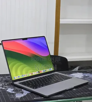 New Laptop Apple MacBook Pro 2023 M3 8GB Apple M3 SSD 512GB