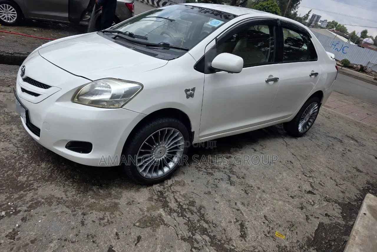 Toyota Yaris 2008 White