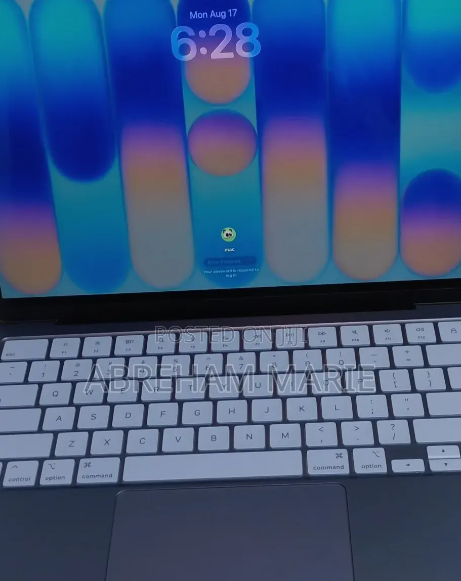 New Laptop Apple MacBook Neo 2026 8GB Intel Core i5 SSD 256GB