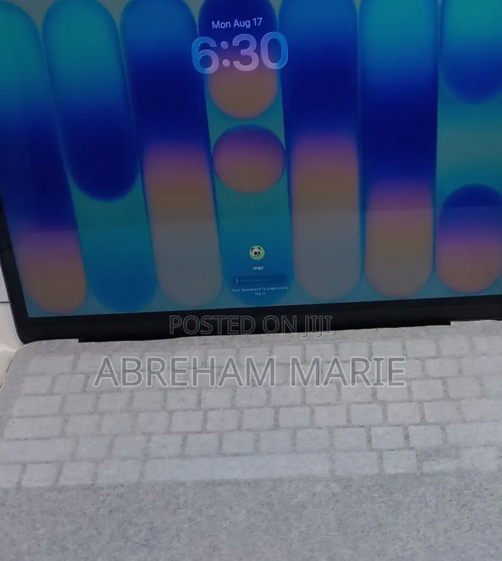 New Laptop Apple MacBook Neo 2026 8GB Intel Core i5 SSD 256GB