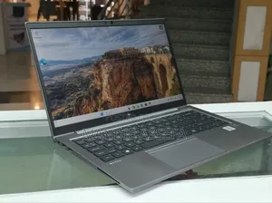 New Laptop HP ZBook Firefly 14 G7 16GB Intel Core i7 SSD 512GB